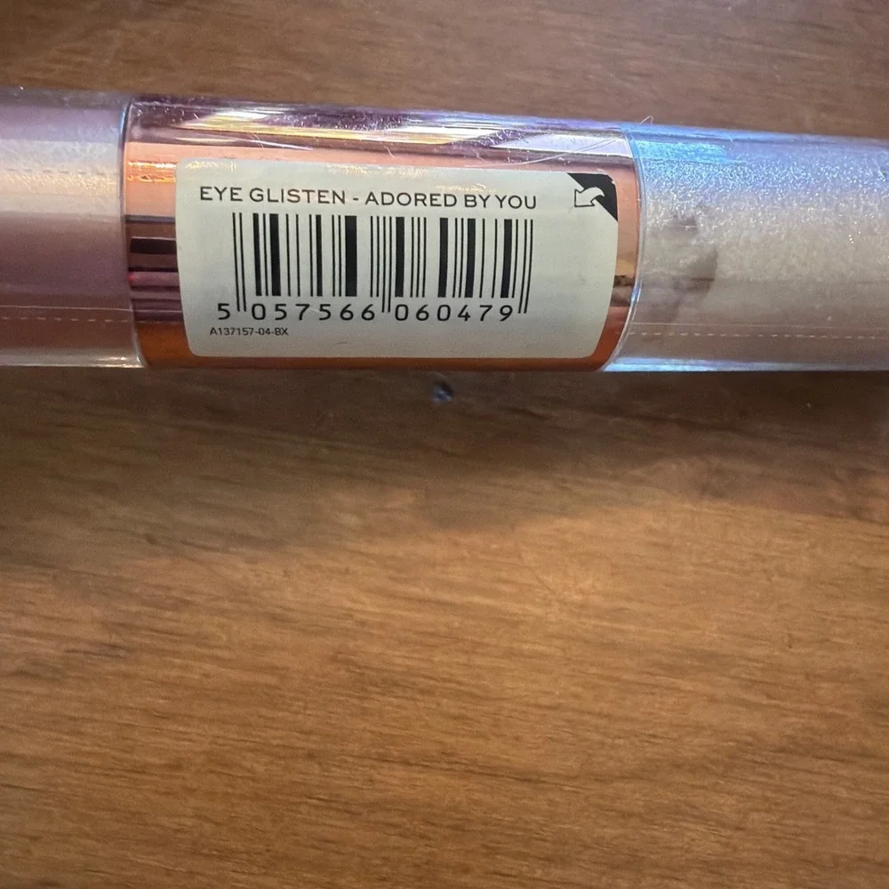 NEW Revolution Eye Glisten Adored By You Duo Liquid Shimmer Eyeshadow Pink